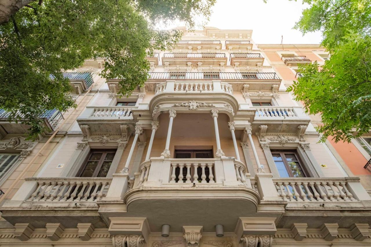 Aspasios Market Balconies Apartments برشلونة المظهر الخارجي الصورة